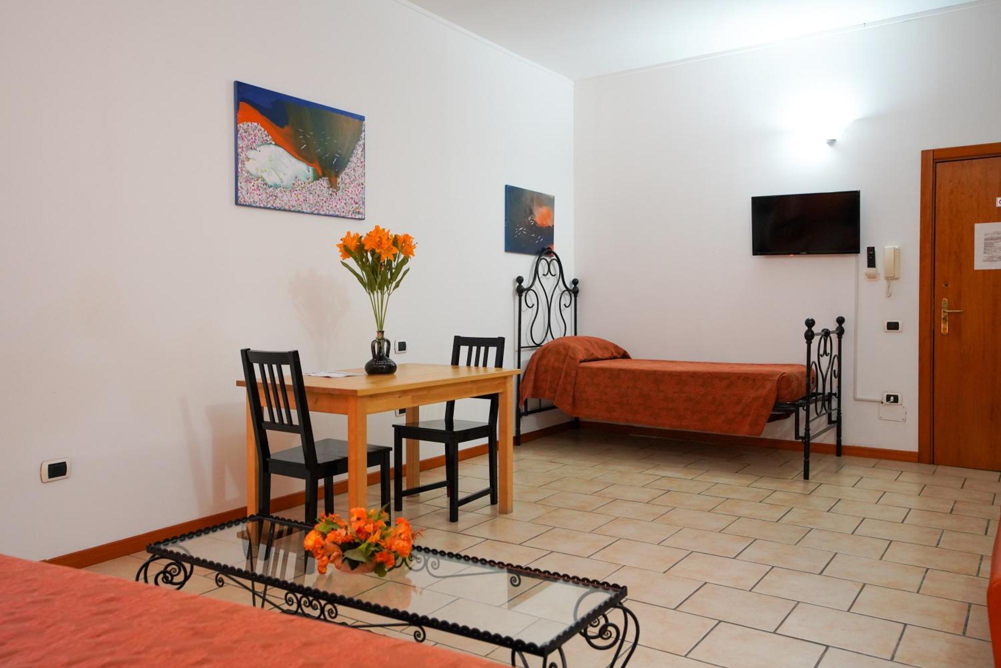 Residence Lupiae Lecce Exterior photo