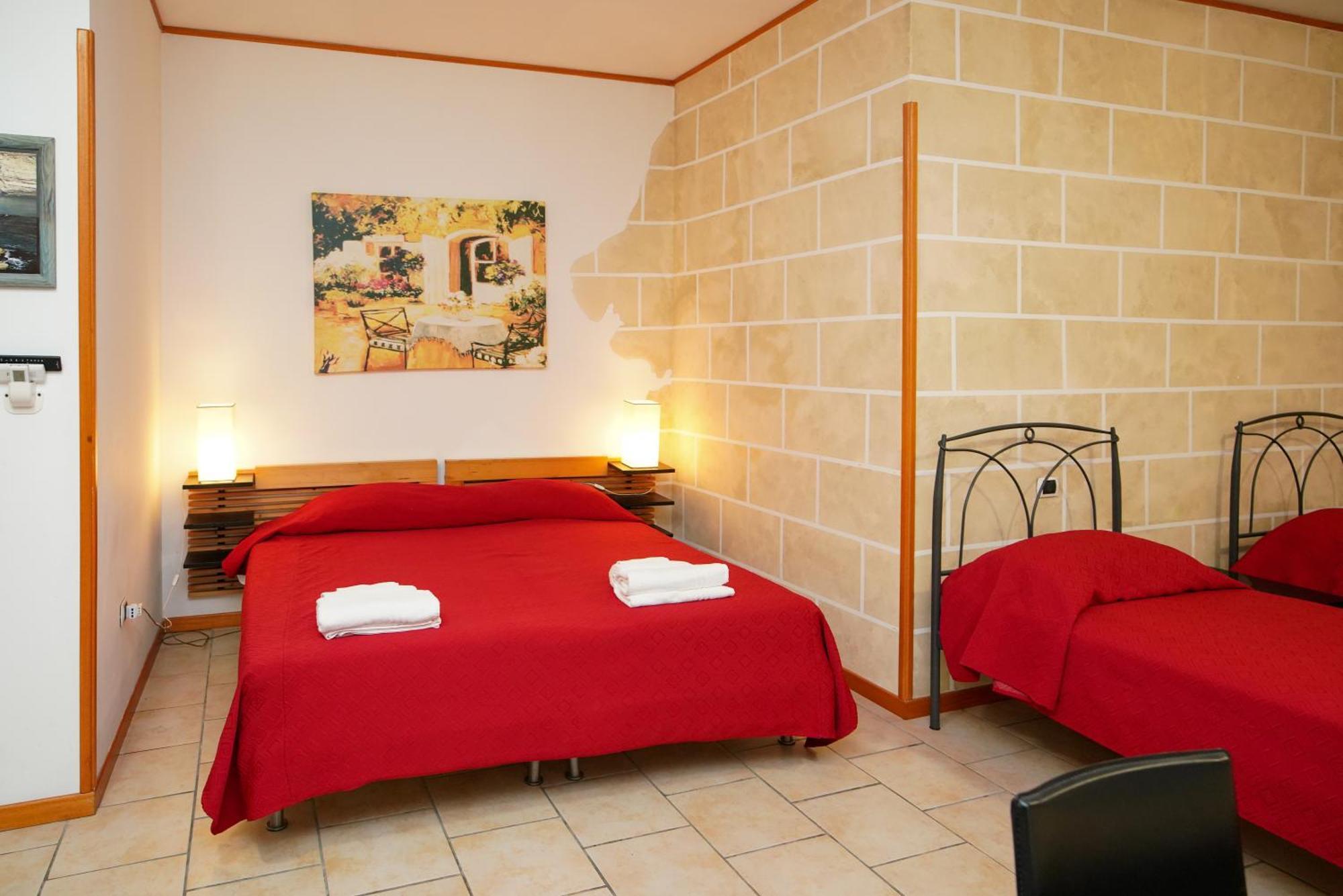 Residence Lupiae Lecce Exterior photo