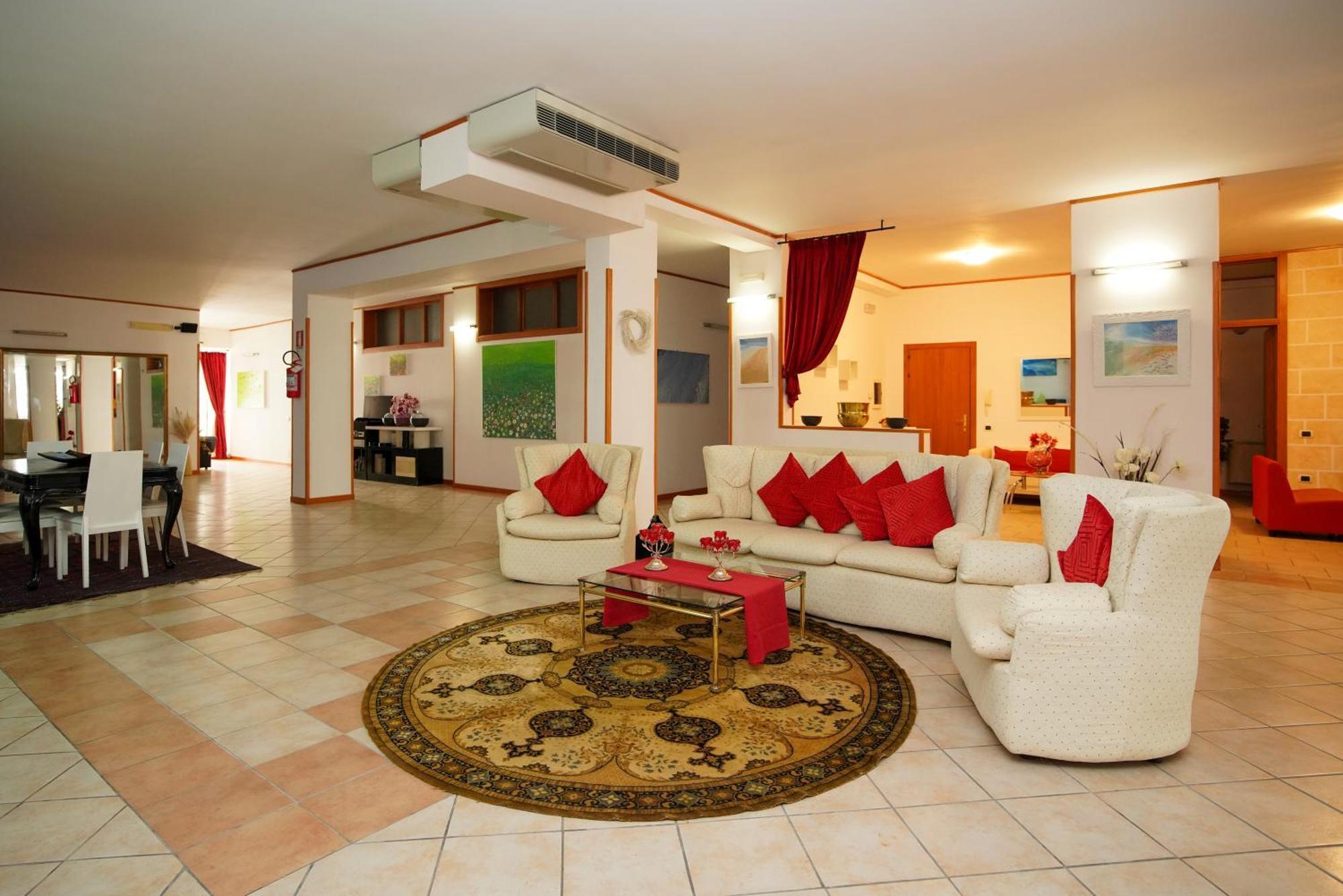 Residence Lupiae Lecce Exterior photo